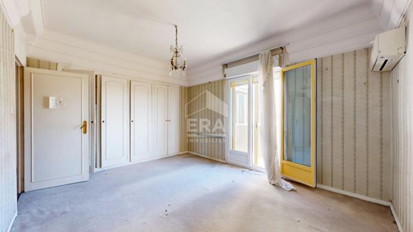 NICE - TZAREWITCH : VASTE 6 PIÈCES EN DERNIER ÉTAGE TRAVERSANT AVEC TERRASSES ET BALCONS