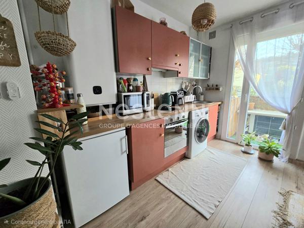 Appartement Toulouse Rangueil T2 44 m2 renové avec gout, lumineux, parking et cave