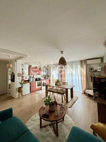 Appartement Toulouse Rangueil T2 44 m2 renové avec gout, lumineux, parking et cave