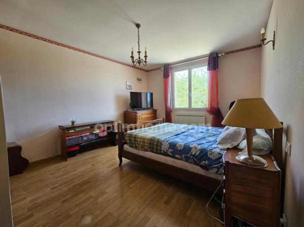 🌟 Maison familiale de 120 m², trois chambres et un bureau. 6 pièces PUYMOYEN (16)