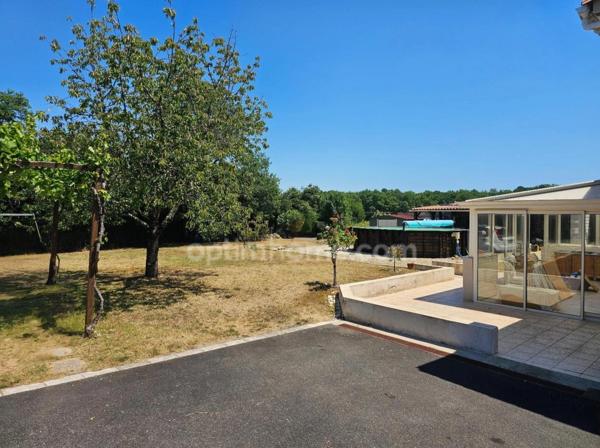 🌟 Maison familiale de 120 m², trois chambres et un bureau. 6 pièces PUYMOYEN (16)