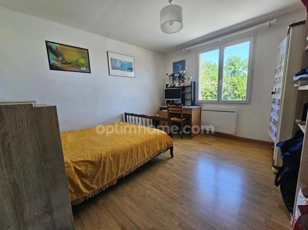 🌟 Maison familiale de 120 m², trois chambres et un bureau. 6 pièces PUYMOYEN (16)