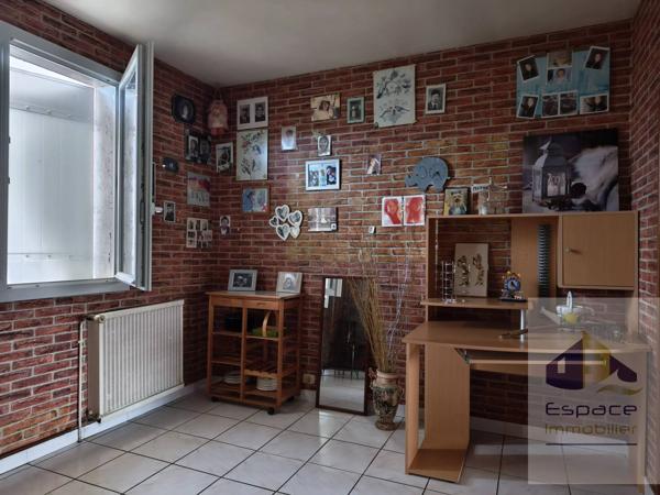 Plain-pied, 3 chambres garage et jardin