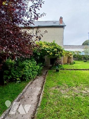 Maison d'habitation restaurée centre ville avec jardin