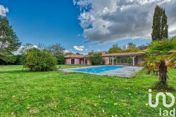 Maison à vendre 6 pièces 160 m² Mérignac