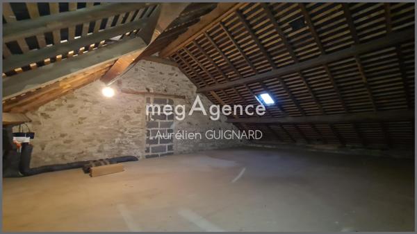 Maison à BRESSUIRE, 79300 - 7 pièces 118m²