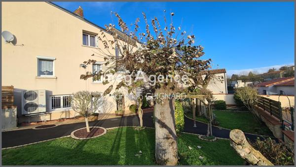 Maison à BRESSUIRE, 79300 - 7 pièces 118m²