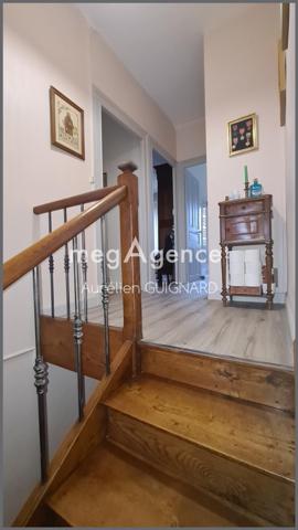 Maison à BRESSUIRE, 79300 - 7 pièces 118m²