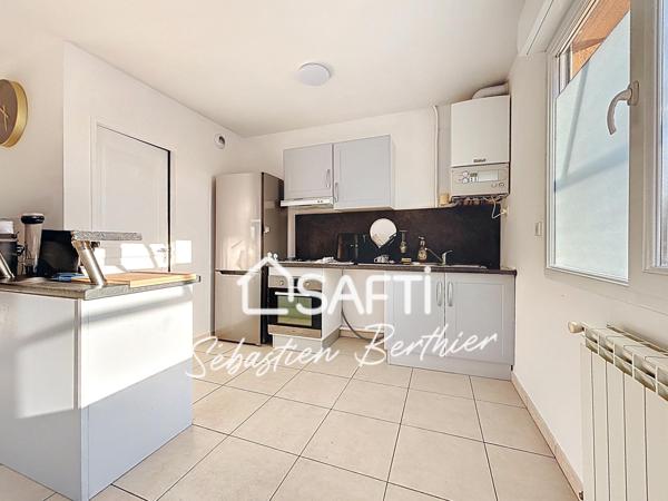 T3 dernier étage avec balcon de 10 m² et parking au calme – Lavaur