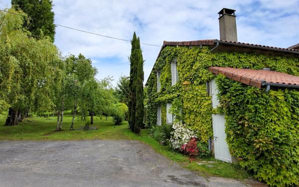 Maison à vendre    4 pièces • 129 m2 Séreilhac