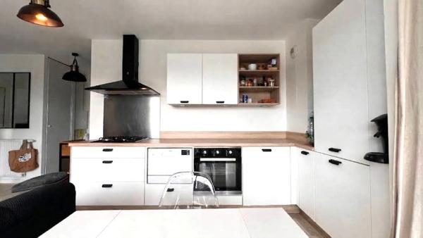 Dpt Finistère (29), à vendre QUIMPER Kerfeunteun appartement T3 situé au dernier étage de 59 m² habitable - Terrasse - Parking privé - Cave.