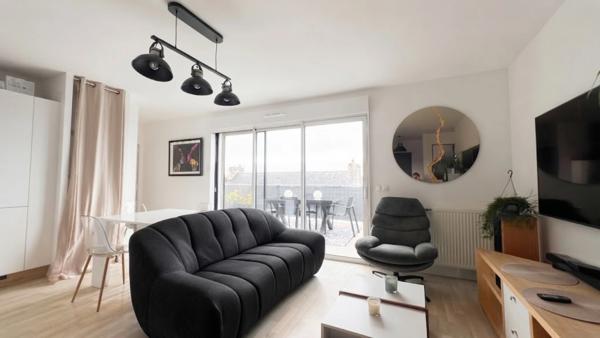 Dpt Finistère (29), à vendre QUIMPER Kerfeunteun appartement T3 situé au dernier étage de 59 m² habitable - Terrasse - Parking privé - Cave.