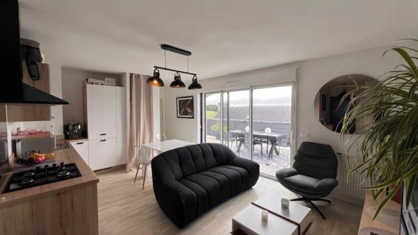 Dpt Finistère (29), à vendre QUIMPER Kerfeunteun appartement T3 situé au dernier étage de 59 m² habitable - Terrasse - Parking privé - Cave.
