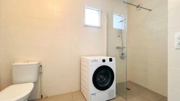 Dpt Finistère (29), à vendre QUIMPER Kerfeunteun appartement T3 situé au dernier étage de 59 m² habitable - Terrasse - Parking privé - Cave.