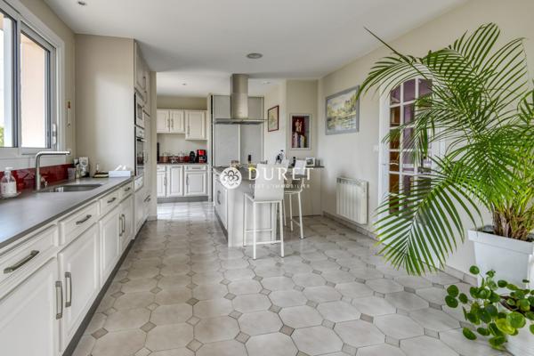 PLAIN PIED 5 CHAMBRES AVEC 2 POINTS D'EAU