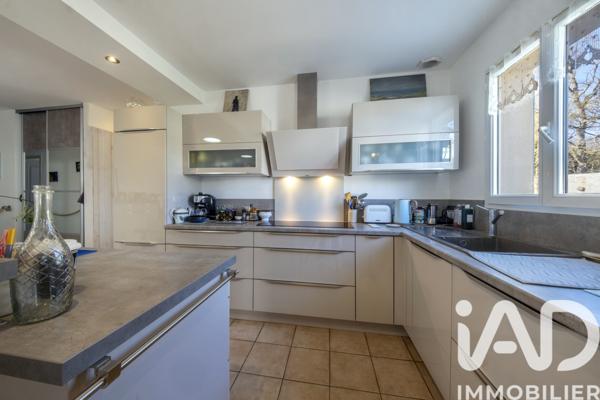 Maison à vendre 5 pièces 115 m² L'Houmeau