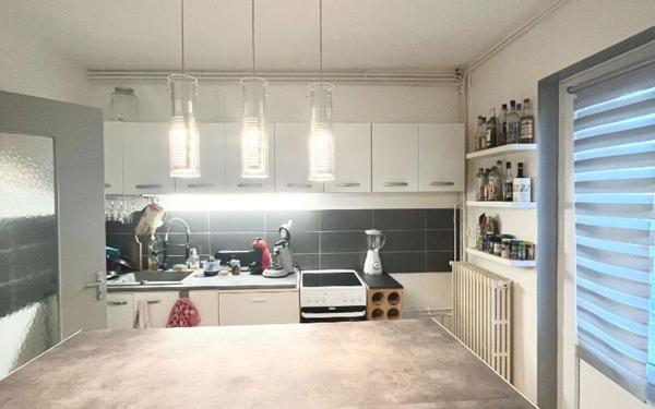 Appartement à louer    2 pièces •  Saint-Didier-sur-Chalaronne