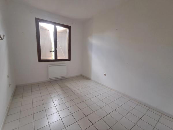 Villa de plain-pied 130m² avec jardin et garage - 11150 Villesiscle