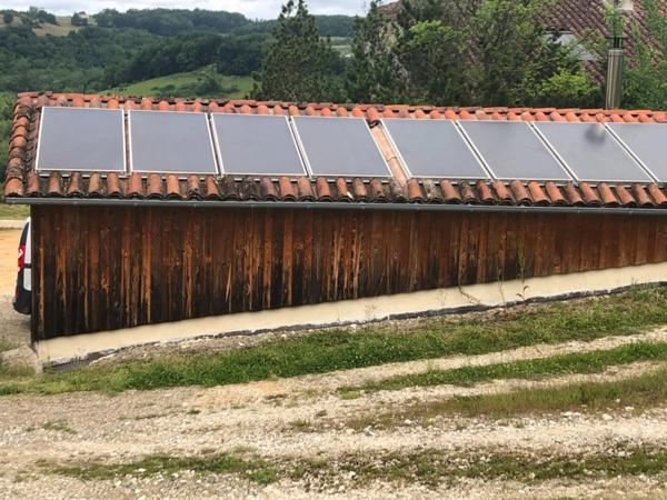 À VENDRE – Ensemble immobilier d’exception en pierre avec fonds de commerce bien-être et vue panoramique