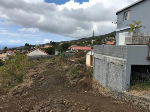 Terrain de 2208m2 à vendre - La Possession