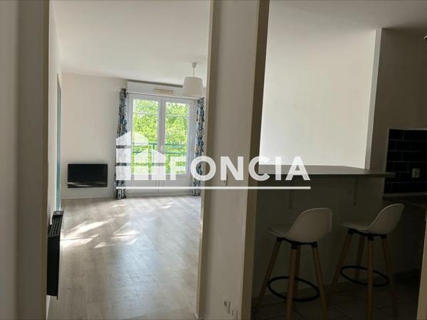 Location Studio 32.1 m² - JEANNE D'ARC Saint Jean De La Ruelle 45140