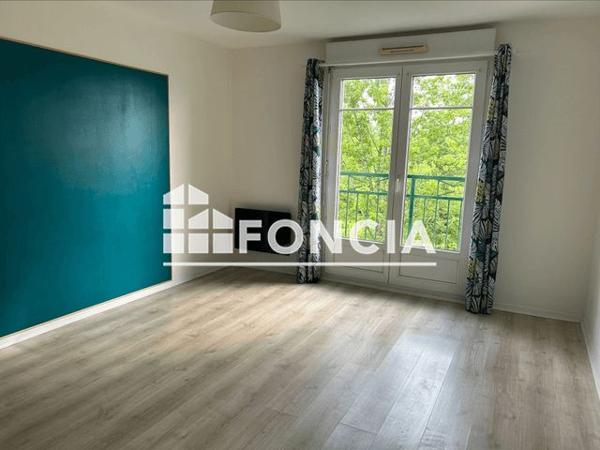Location Studio 32.1 m² - JEANNE D'ARC Saint Jean De La Ruelle 45140