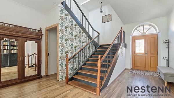 A Vendre Maison de Maître de 1870 Rénovée. 288 m² habitables + 150 m² à aménager, jardin, garage et dépendance à Martres-Tolosane