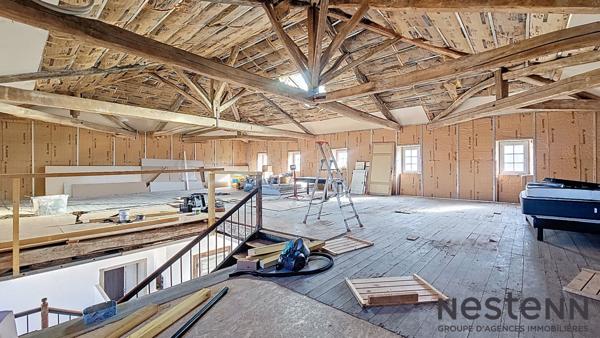 A Vendre Maison de Maître de 1870 Rénovée. 288 m² habitables + 150 m² à aménager, jardin, garage et dépendance à Martres-Tolosane