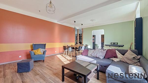 A Vendre Maison de Maître de 1870 Rénovée. 288 m² habitables + 150 m² à aménager, jardin, garage et dépendance à Martres-Tolosane