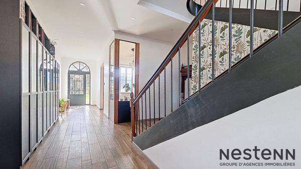 A Vendre Maison de Maître de 1870 Rénovée. 288 m² habitables + 150 m² à aménager, jardin, garage et dépendance à Martres-Tolosane