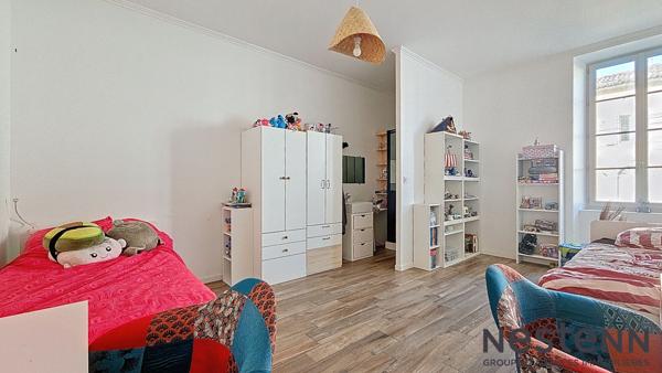 A Vendre Maison de Maître de 1870 Rénovée. 288 m² habitables + 150 m² à aménager, jardin, garage et dépendance à Martres-Tolosane