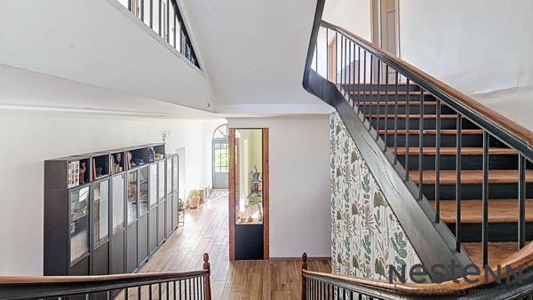 A Vendre Maison de Maître de 1870 Rénovée. 288 m² habitables + 150 m² à aménager, jardin, garage et dépendance à Martres-Tolosane