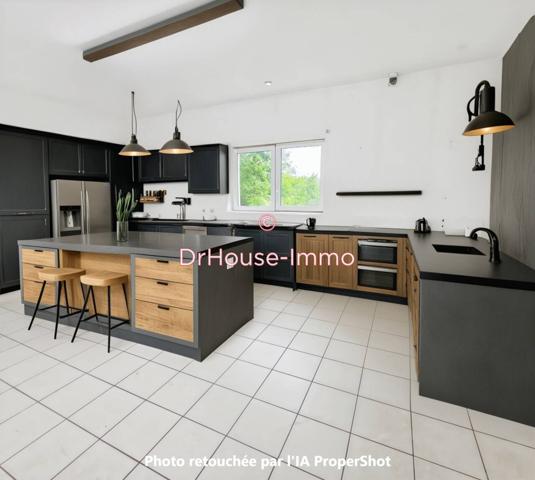 Loft / Atelier à vendre 10 pièces de 336 m²