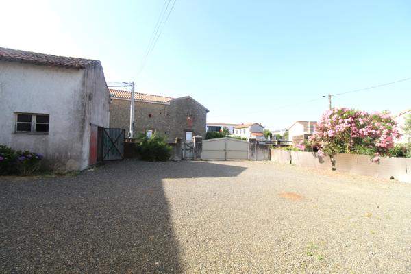 Maubourguet (65700) Maison plain pied avec garage jardinet et cour