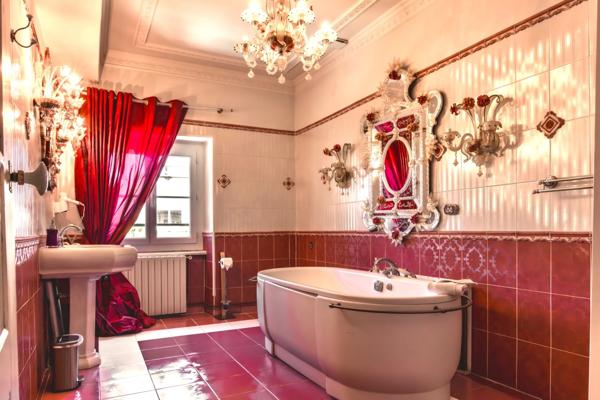 Maison de caractère au cœur d’Alès à vendre 12 pièces ALES (30)