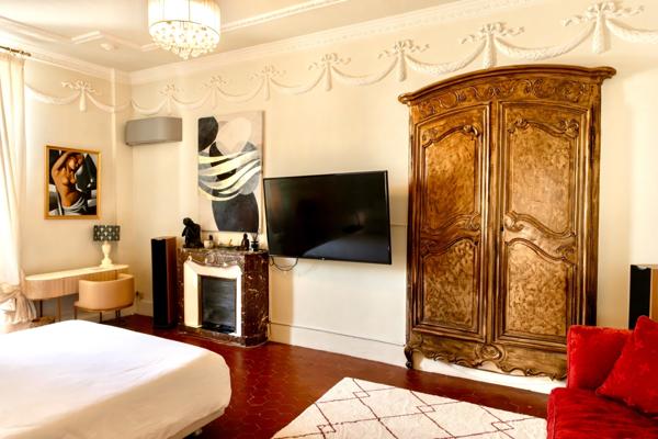 Maison de caractère au cœur d’Alès à vendre 12 pièces ALES (30)