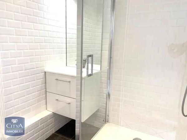 Appartement à louer 2 pièces 38.08m² Saint-Étienne (42100)