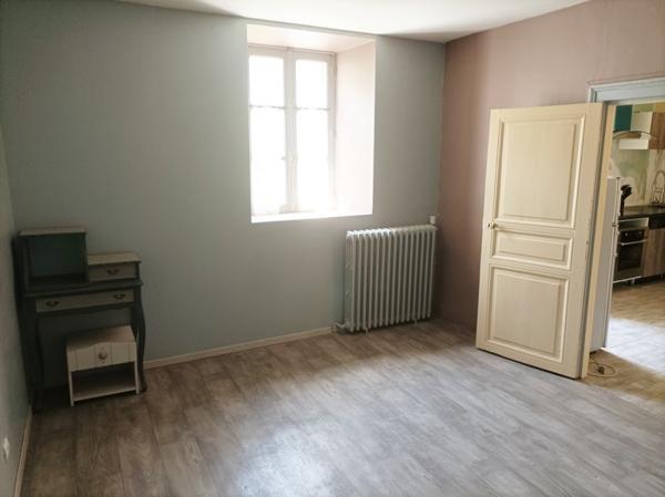 Maison 36 000 € Beaune-d'Allier 4 p 103 m² DPE F