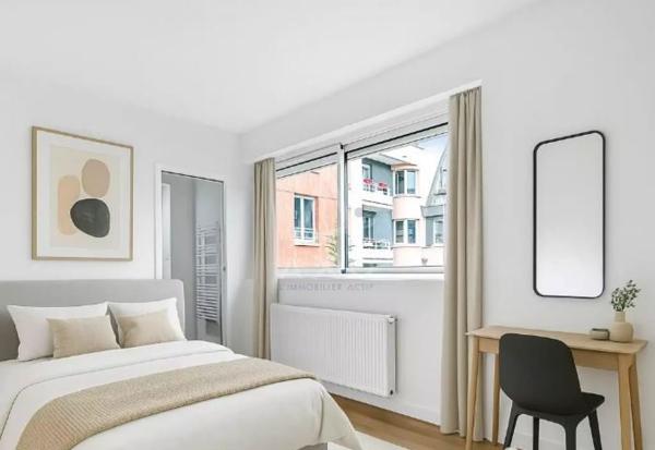 SURESNES - CENTRE VILLE/ APPARTEMENT DERNIER ETAGE (3- 4 CHAMBRES) AVEC PARKING