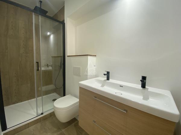 SURESNES - CENTRE VILLE/ APPARTEMENT DERNIER ETAGE (3- 4 CHAMBRES) AVEC PARKING