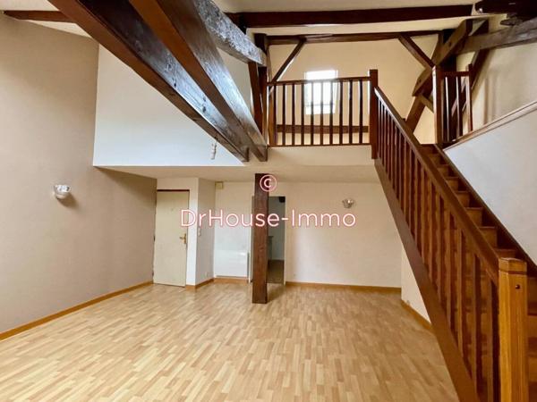 Appartement à louer 4 pièces de 82 m²