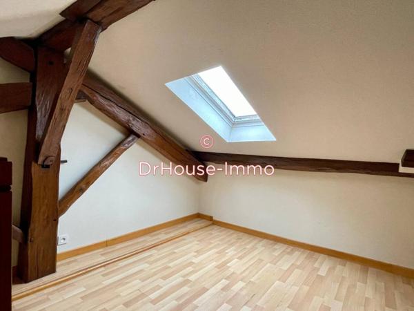 Appartement à louer 4 pièces de 82 m²