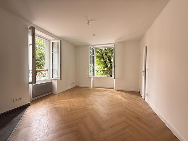 Chaville proche Centre - Appartement 2 pièces 199 500 € **  - Référence  678-S