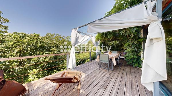 Maison
         9 pièces
        - 378 m² Bien prestige 606 000 € *
