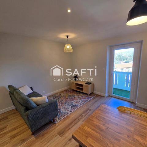 CHARMANT APPARTEMENT MEUBLE RENOVE AVEC GOUT