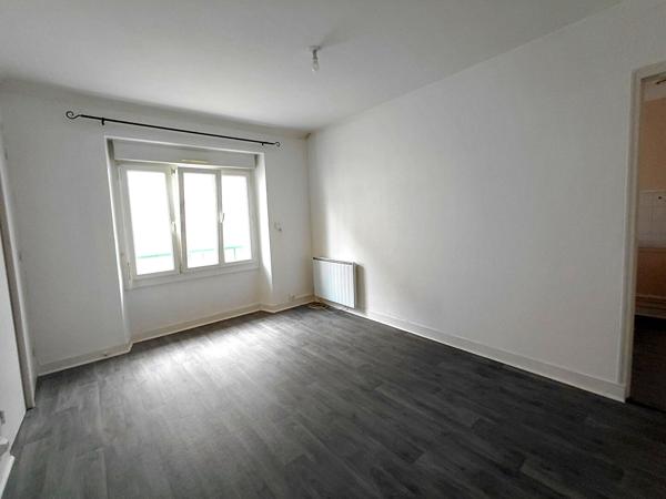 ACHAT/VENTE LAVAL IMMEUBLE CENTRE VILLE ET PROCHE GARE