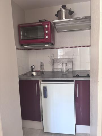CHÂTEL-GUYON – A LOUER STUDIO MEUBLÉ 18 m² – RÉSIDENCE SÉCURISÉE Châtel-Guyon (63140)