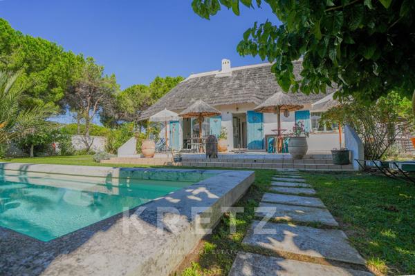 Maison camarguaise de caractère avec piscine chauffée, à 500 m de la plage