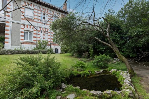 33120 ARCACHON - VILLE D’HIVER - QUARTIER RÉSIDENTIEL PRESTIGIEUX - JARDIN ARBORÉ - VERANDA