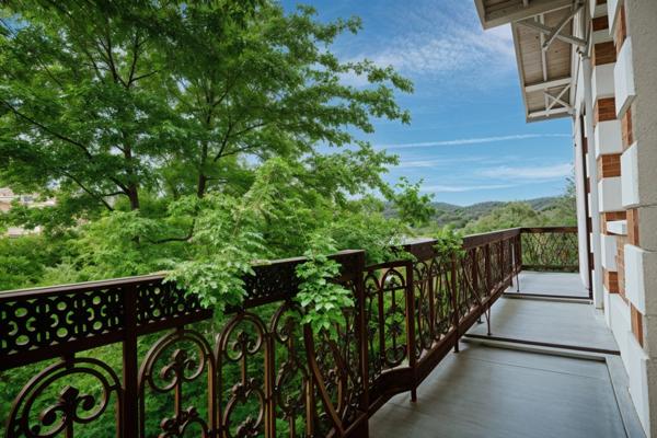 33120 ARCACHON - VILLE D’HIVER - QUARTIER RÉSIDENTIEL PRESTIGIEUX - JARDIN ARBORÉ - VERANDA